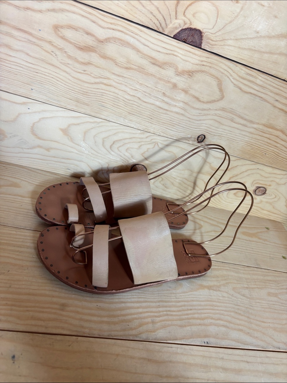 Joes jeans tan leather sandals - Picture 4 of 9